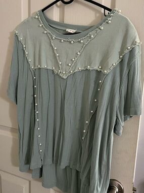 Women's Pearl-Trim Light Sage Short Sleeve Top